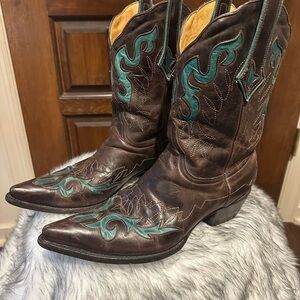 GORGEOUS Yipee Kiya Womens Cowboy Boots, size 9